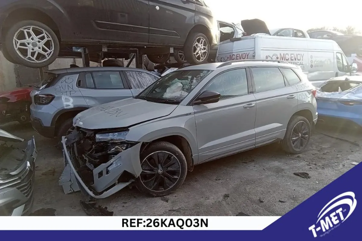 2024 SKODA KAROQ BREAKING FOR PARTS - Image 4