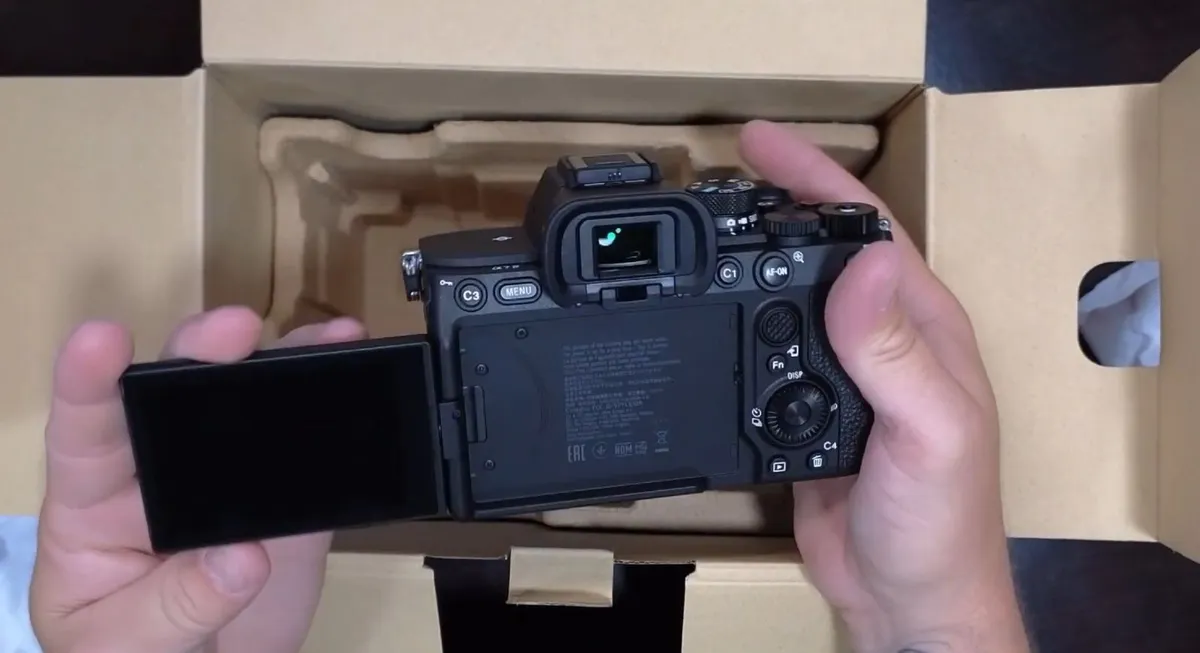 SONY A7 IV (Body Only) - Image 4