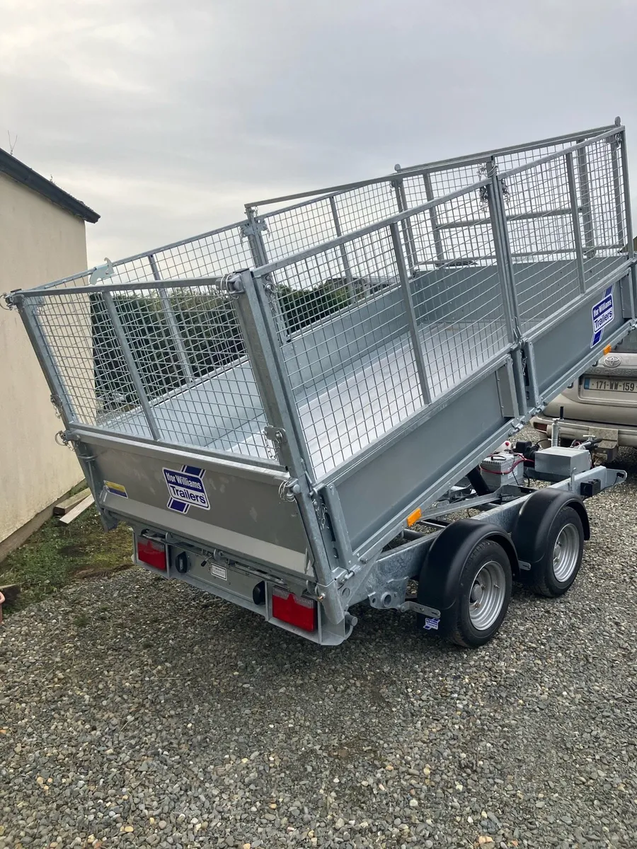 Trailer - Image 1