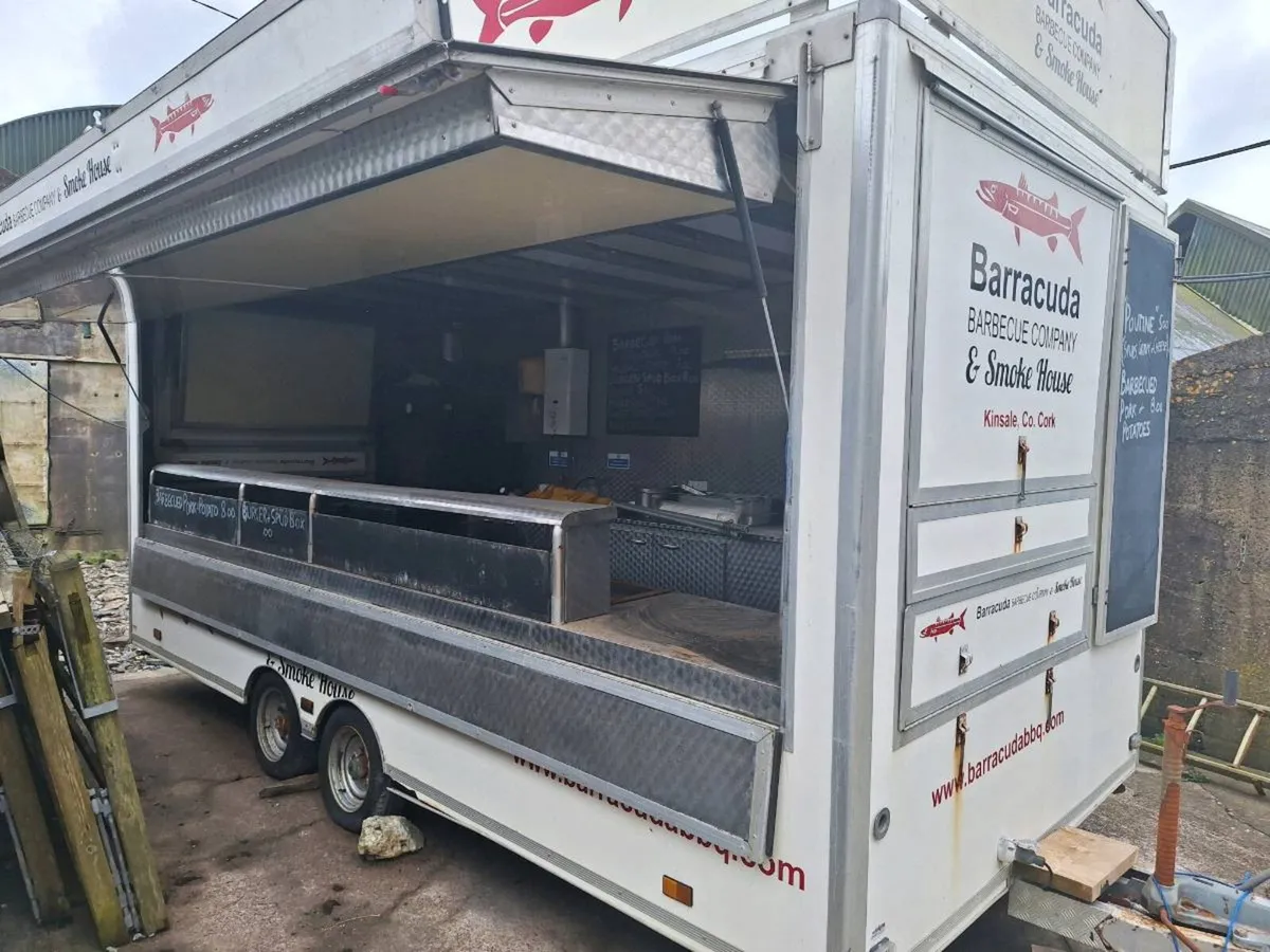 Catering trailer - Image 2