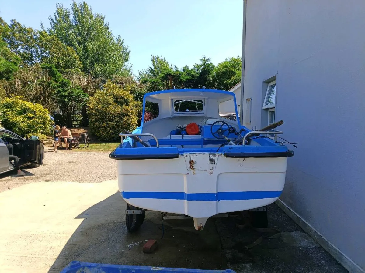 Boat - Image 4