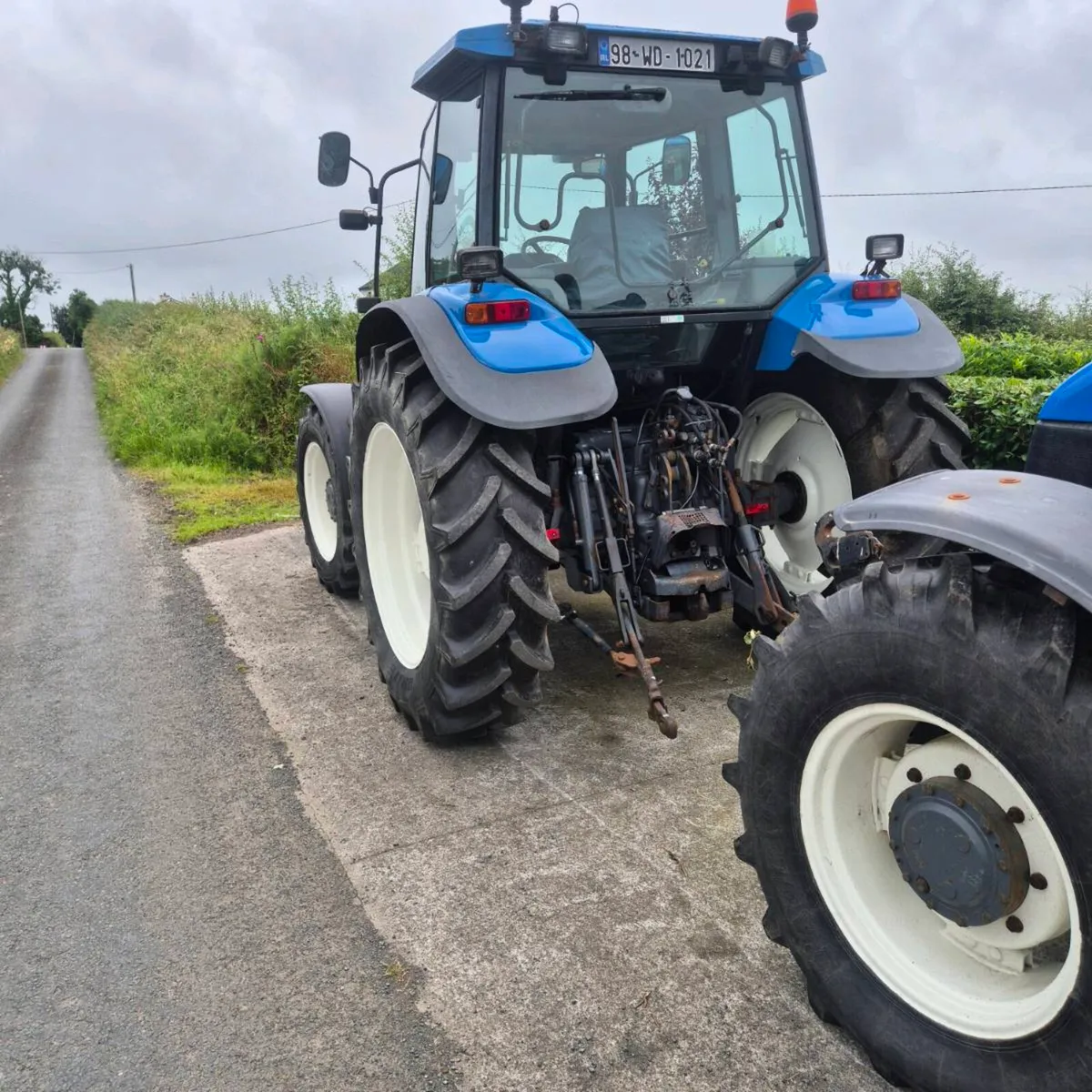 Tractor - Image 4