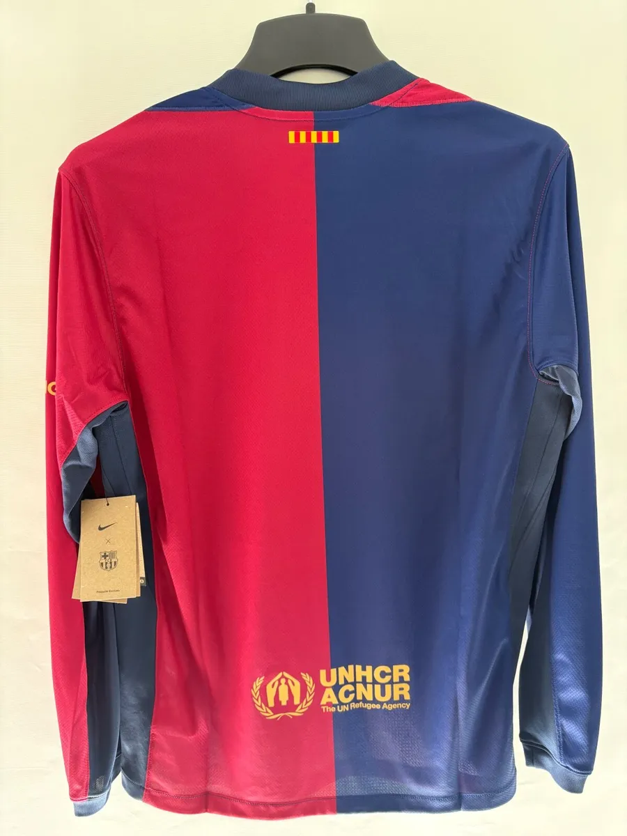 NEW 24/25 Barcelona home jersey M - Image 2