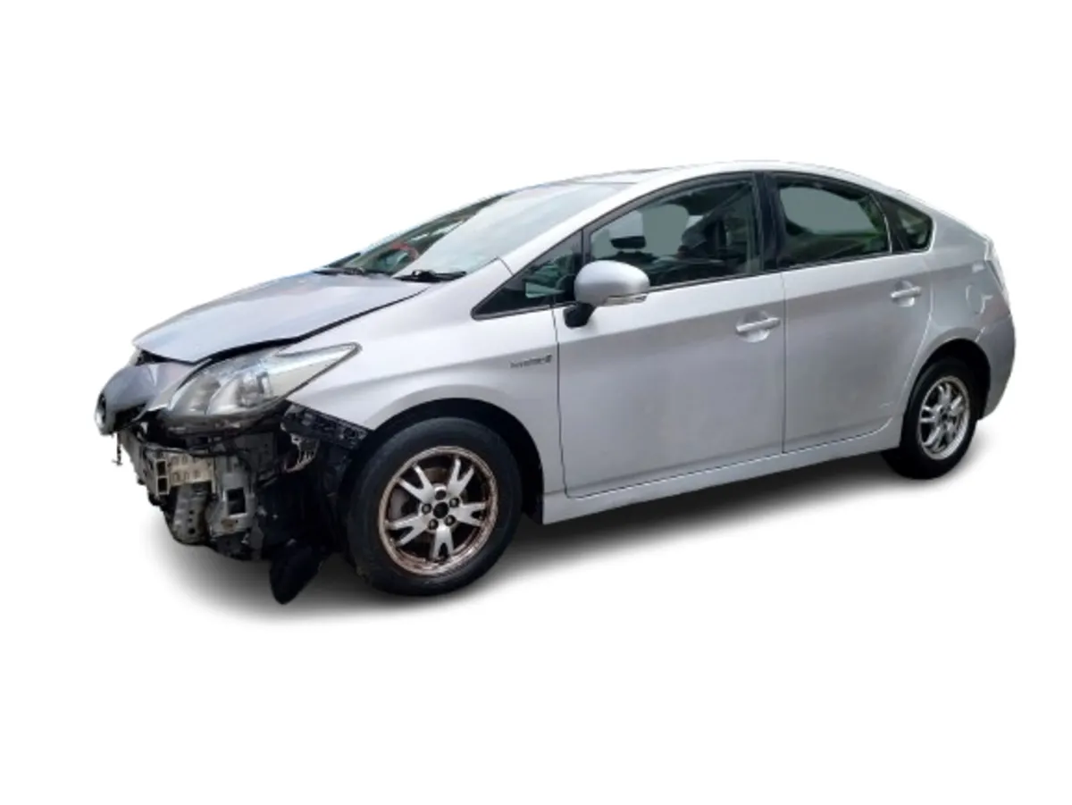2011 TOYOTA PRIUS HYBRID For Breaking/Dismantling - Image 3