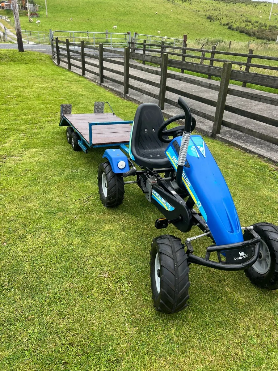 Dino berg go-kart with low loader - Image 2