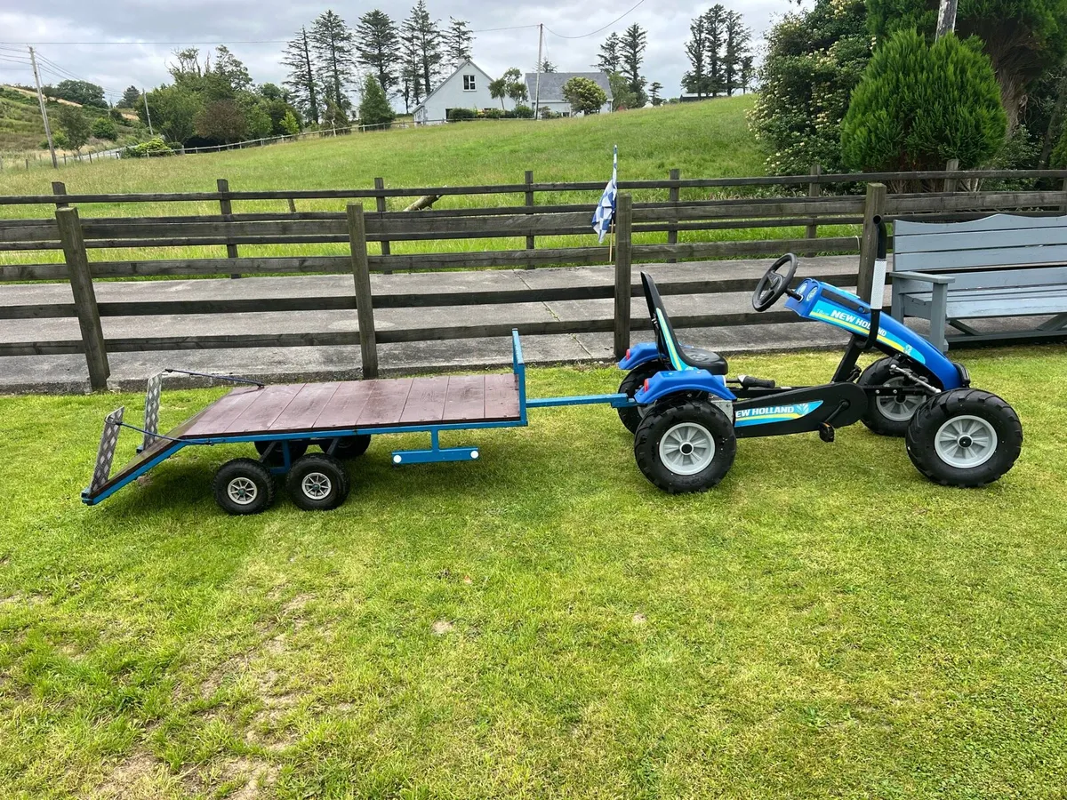 Dino berg go-kart with low loader - Image 4