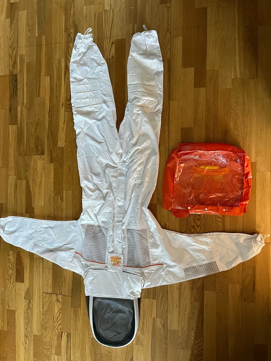 Beekeeper suit - Image 1