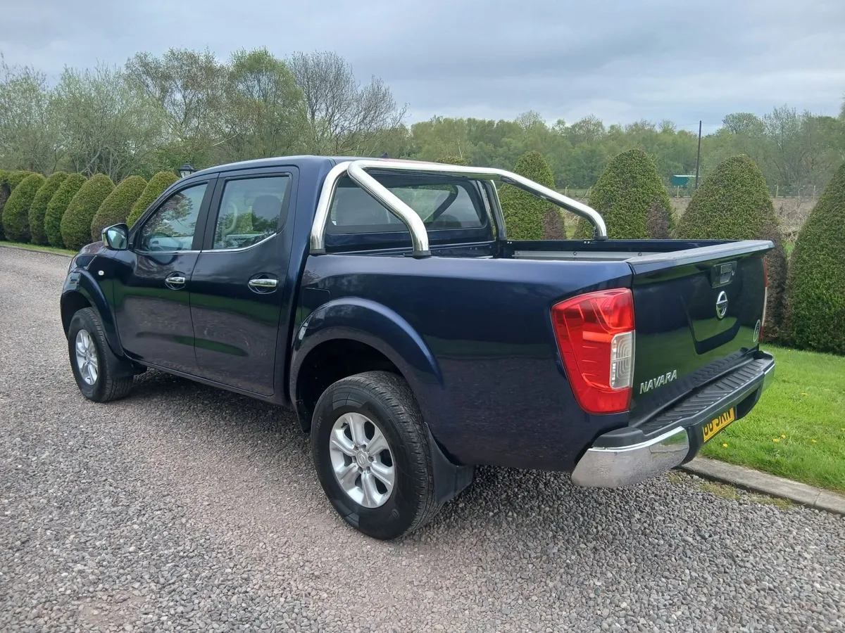 Nissan Navara Double Cab Pick Up Acenta 2.3dCi 160 - Image 3