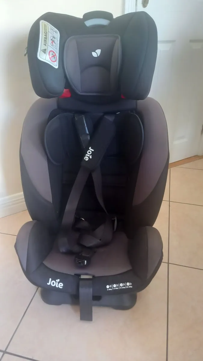 Car seat - Image 1