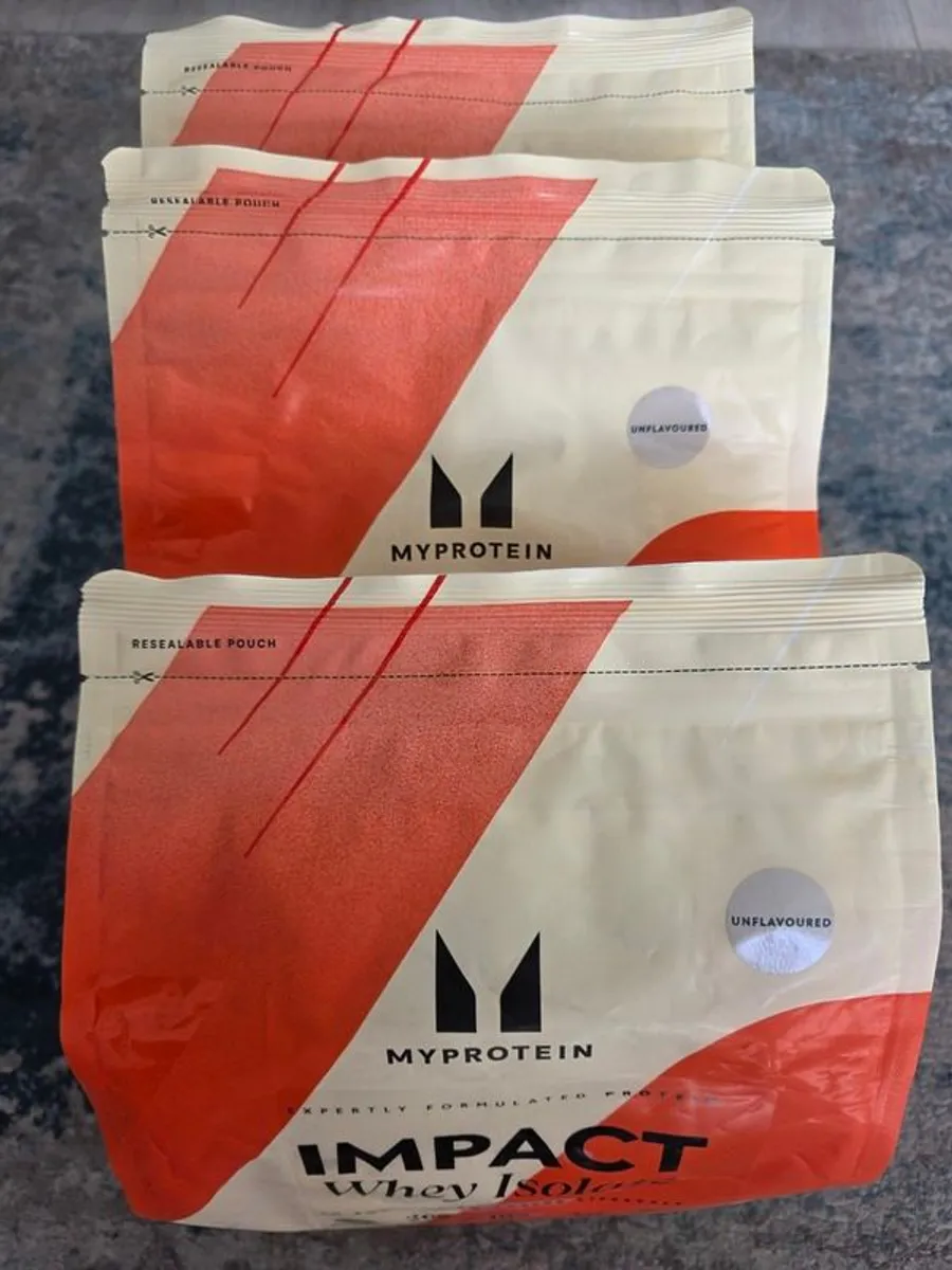 Myprotein Impact Whey Isolate Bulk Lot 4x 2.5kg 3x 900g and Creatine Sealed Long Expiry Free Dublin Delivery - Image 4