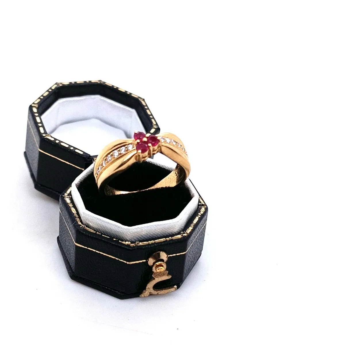 Ruby & Diamond Ring 18k Yellow Gold - Image 2