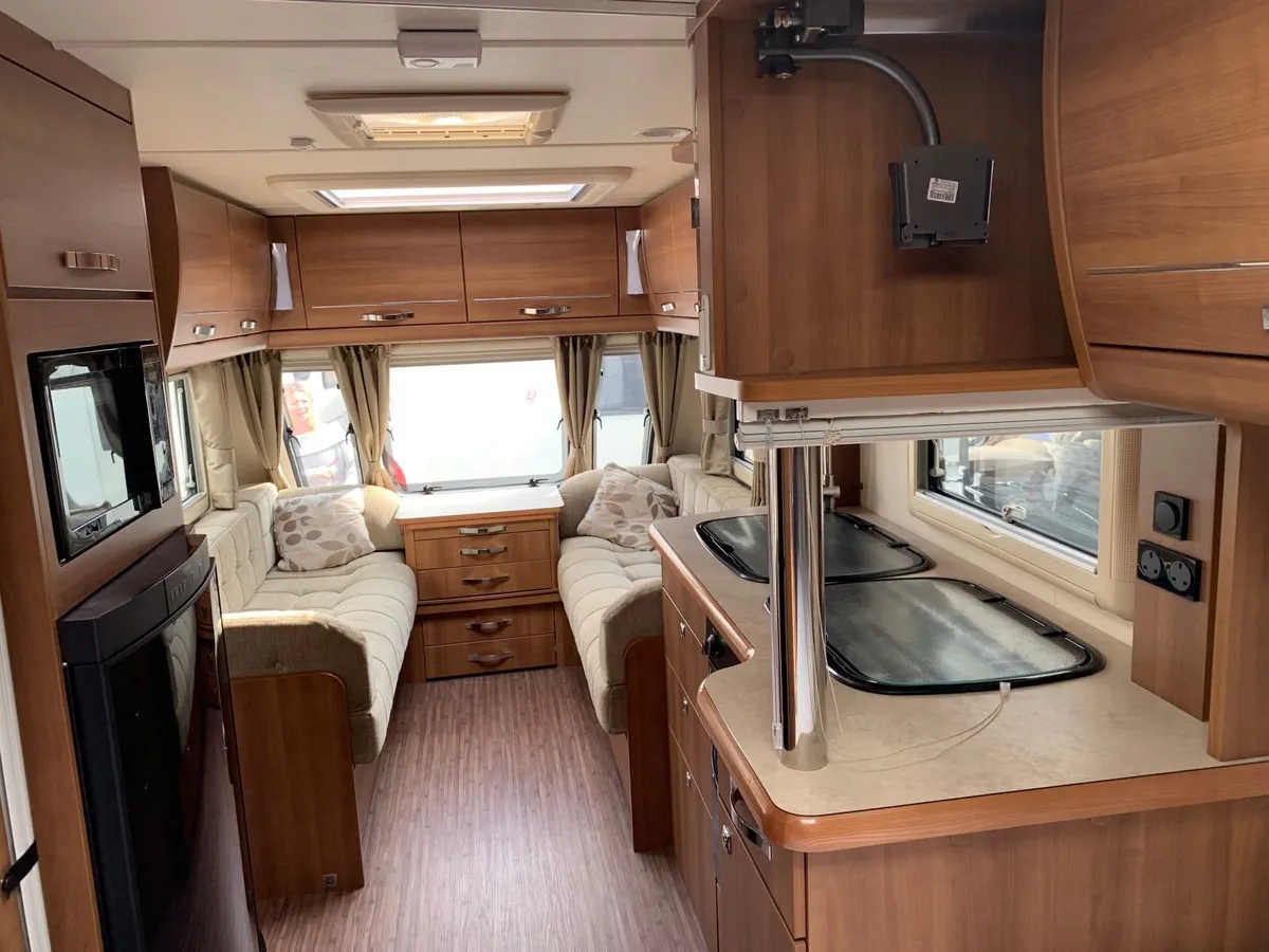 Buccaneer Schooner Caravan - Image 2