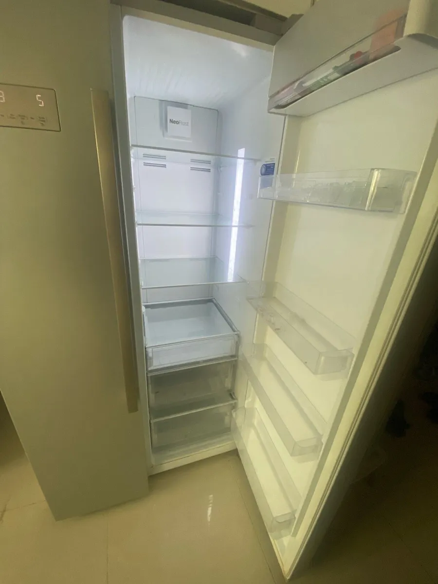 BEKO fridge and freezer American style - Image 2