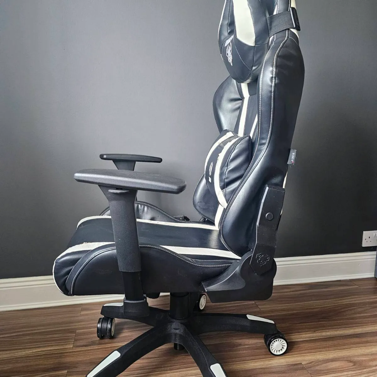 Gaming chair - Image 2