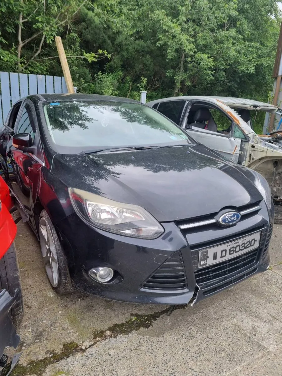 11 Ford Focus - Image 2
