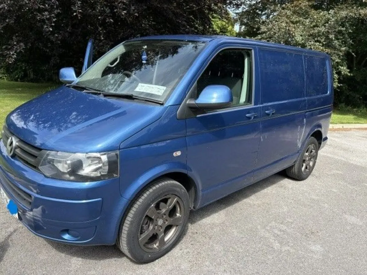 Volkswagen Transporter 2015 - Image 1