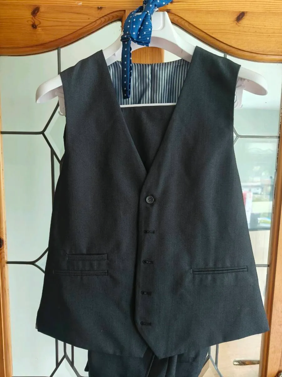 Thomson & Richards - 3 Piece Suit (34R) - Image 2