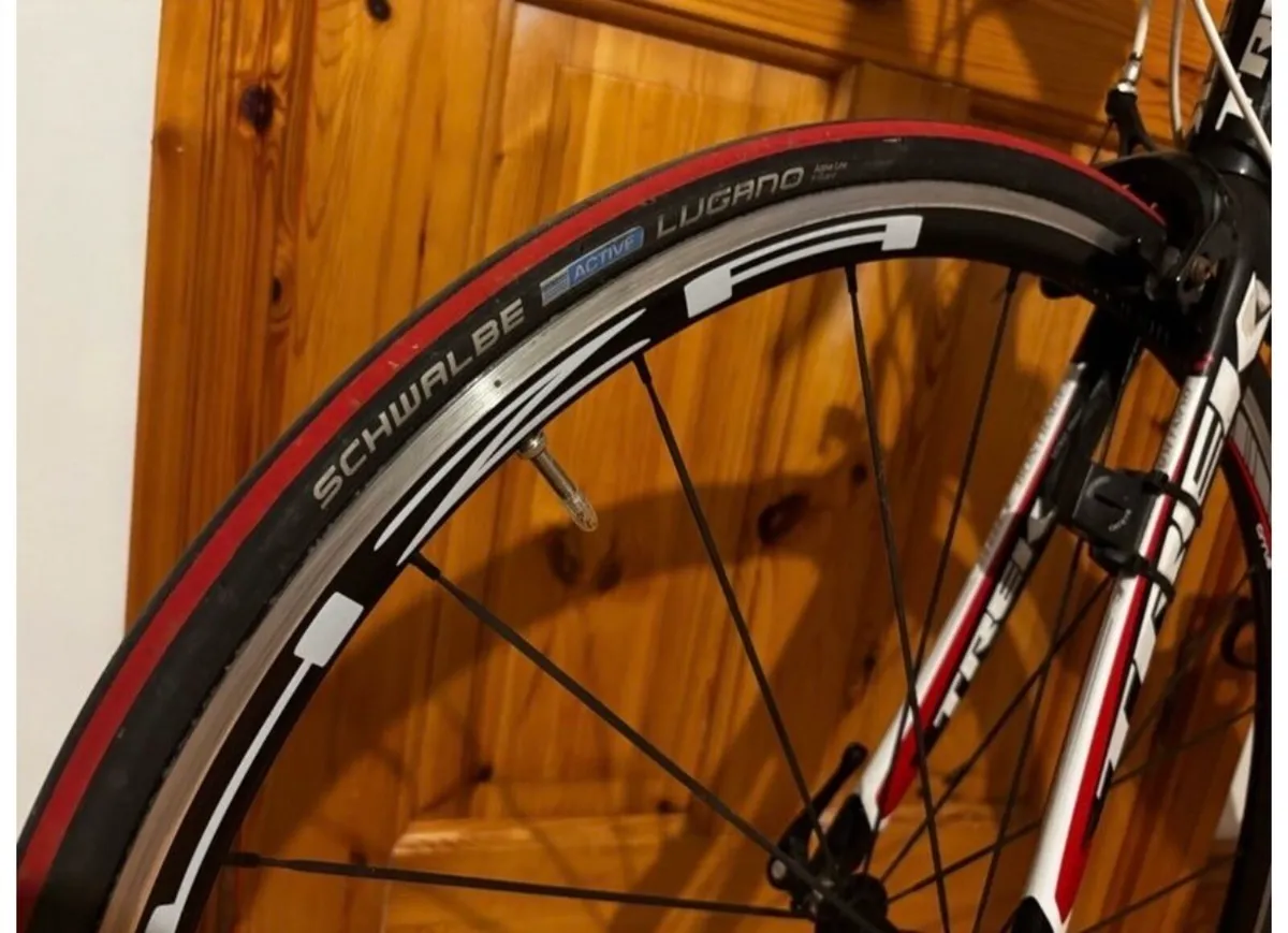 Trek Madone 3.1 - carbon road bike (58cm) UPDATE - Image 3