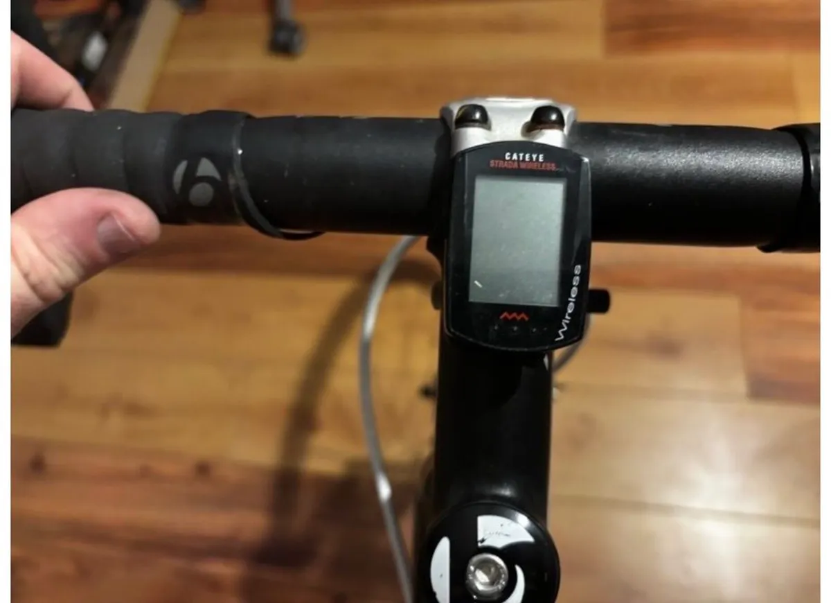 Trek Madone 3.1 - carbon road bike (58cm) UPDATE - Image 4