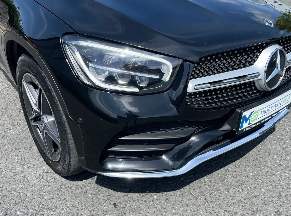 2020  GLC 220 AMG Line 4Matic 2 Seat Commercial - Image 3