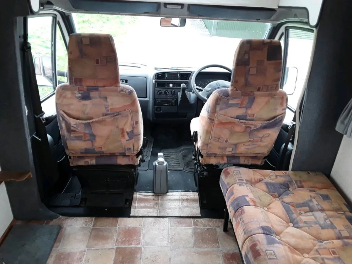 Camper Van - Image 3