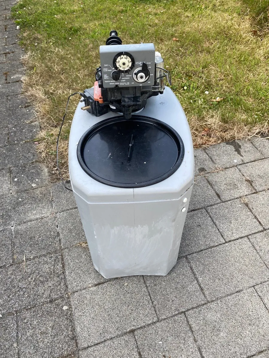 Water softener - Image 1