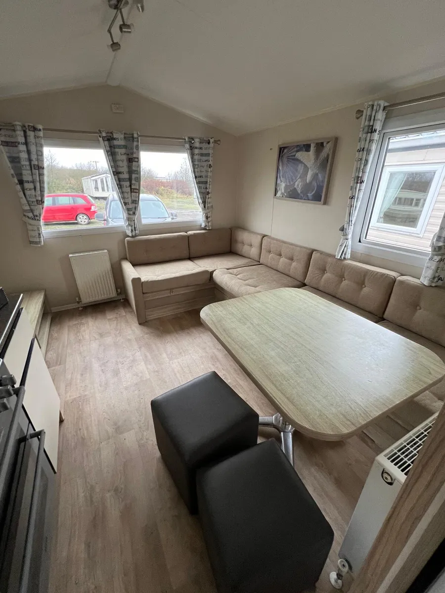 2017 Willerby Mistral – 35ft x 10ft – 3 Bedroom - Image 3