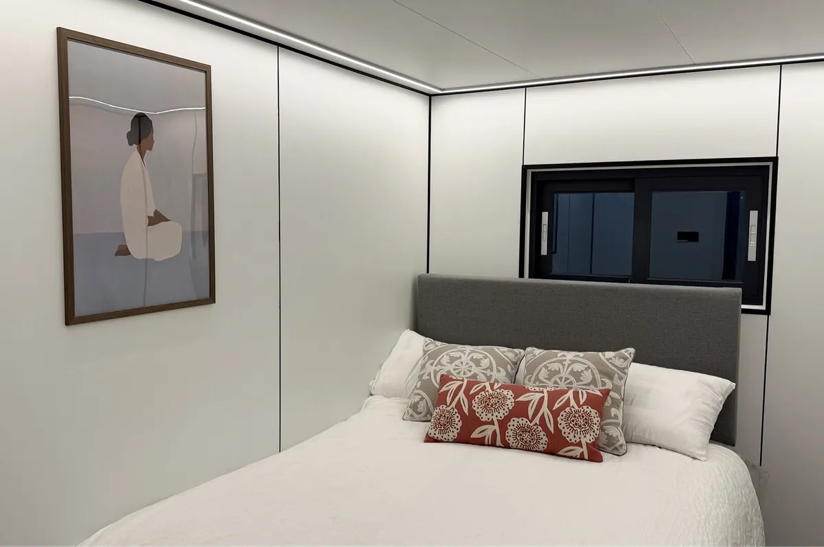 M300 series- Luxury 2 bedroom Modular Home - Image 4