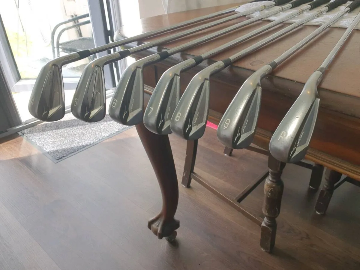 Mizuno jpx 919 tour/forged irons - Image 1