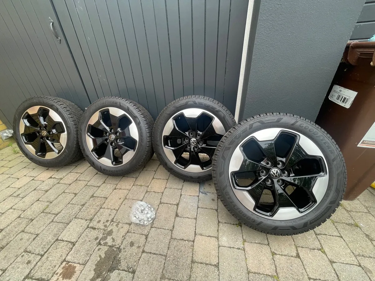Genuine VW Transporter T7  19" Indianapolis - Image 2