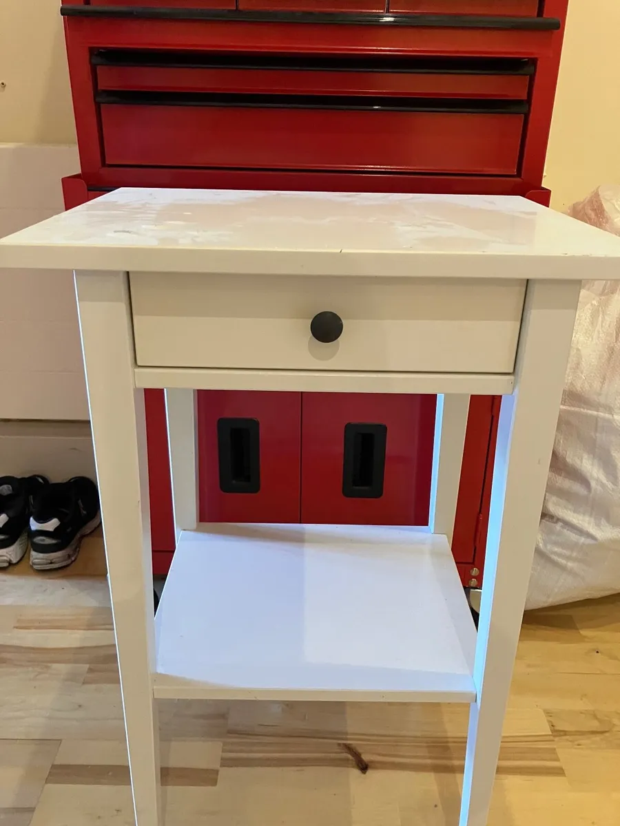 Bedside tables - Image 1