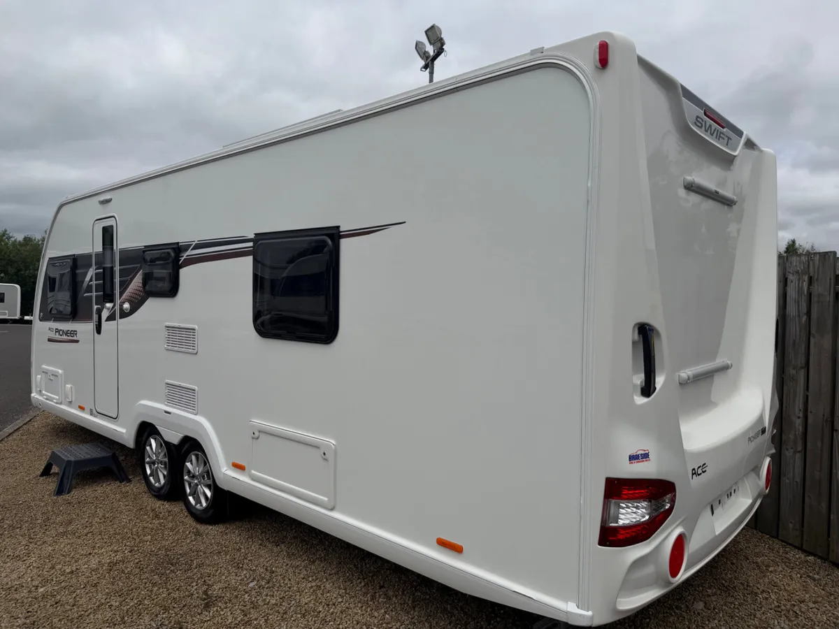 2022 SWIFT ACE PIONEER 6/7 BERTH D/SPECIAL CARAVAN - Image 4