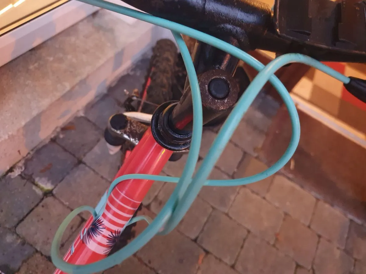 Childs bike - Image 1