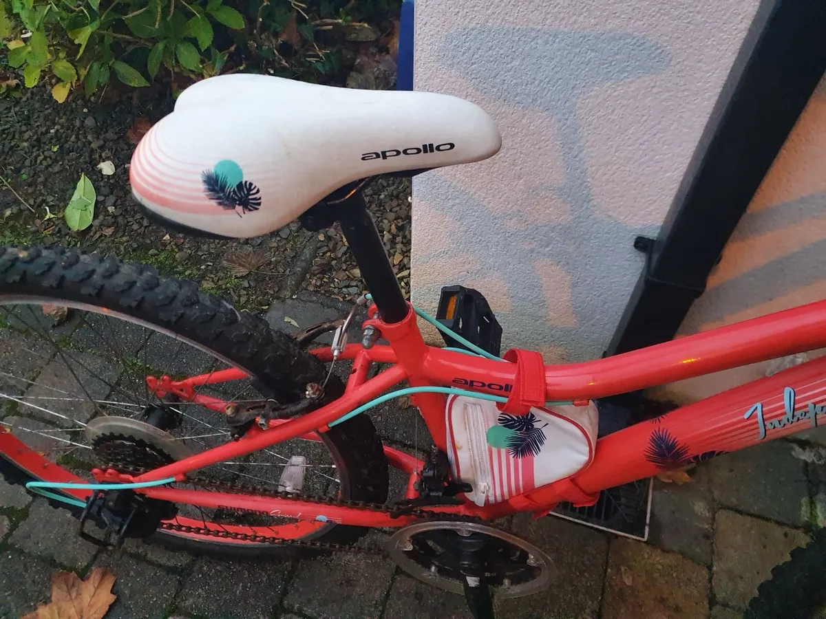 Childs bike - Image 4