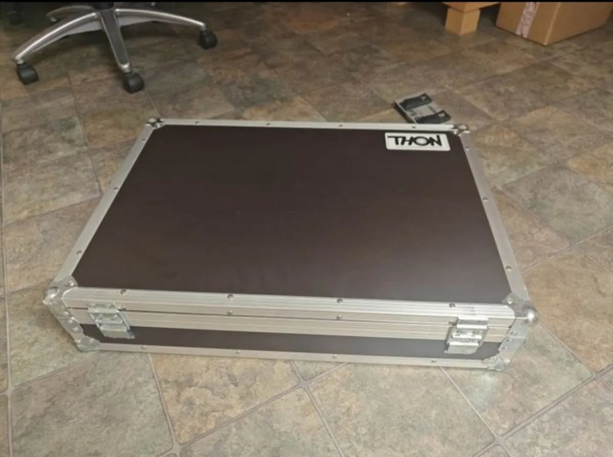 Thon Flight Case - Image 1