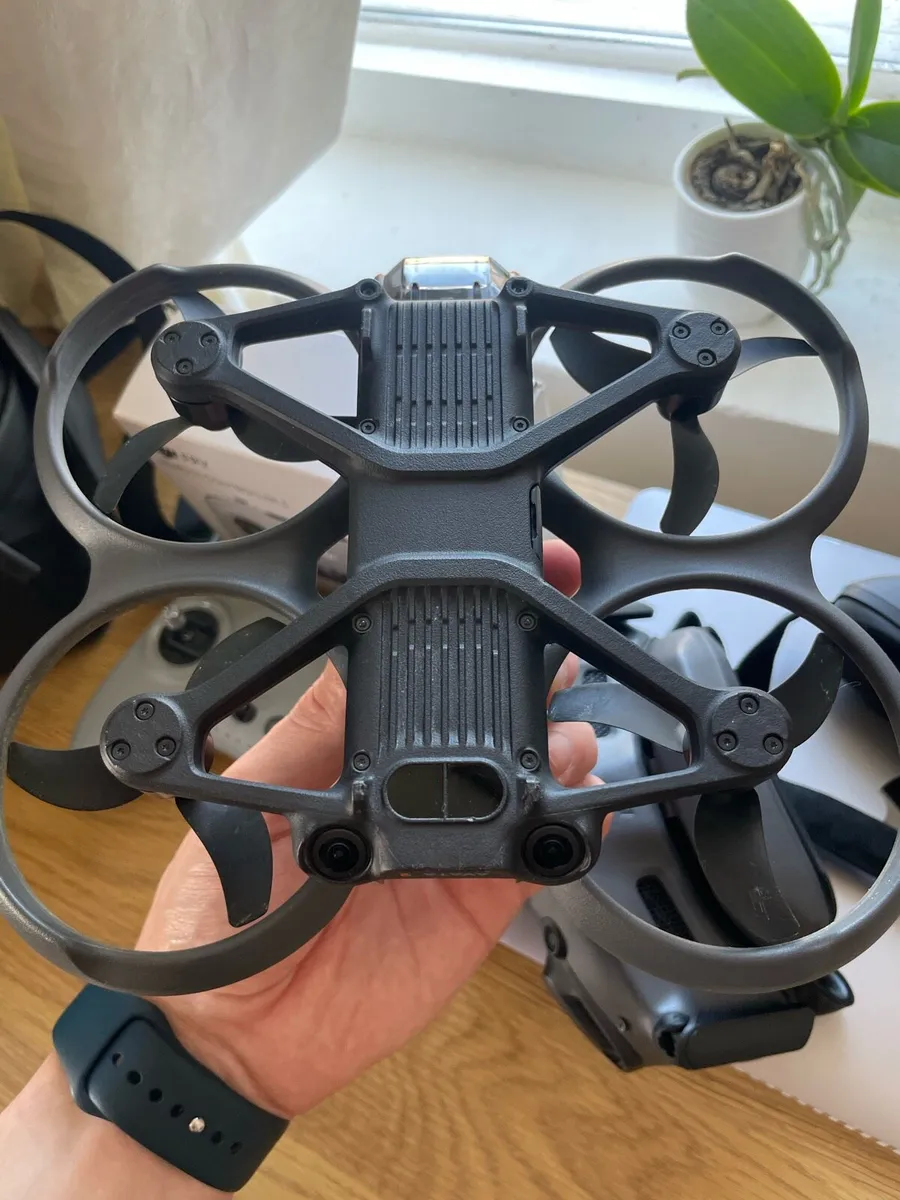 DJI AVATA 2 ＋batteries + RC3 - Image 3