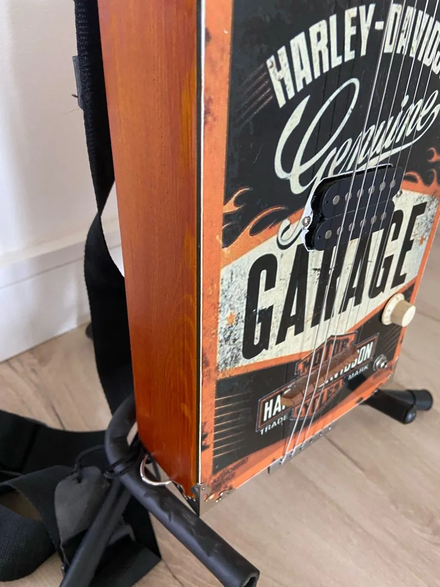 Cigar box Guitar - Image 3