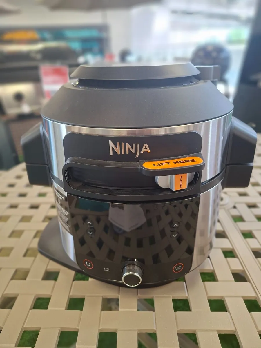 NINJA FOODI SMARTLID MULTI-COOKER–EX-DISPLAY €250 - Image 1