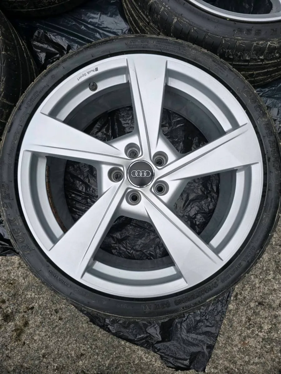Genuine Audi 19" Sport alloy wheels with tyres. - Image 4