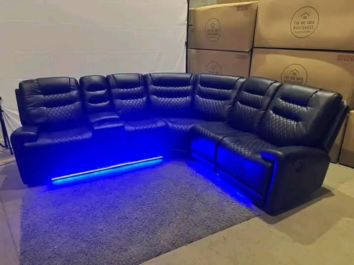 Halifax Electric Leather Recliner Sofa - USB ports - Image 4