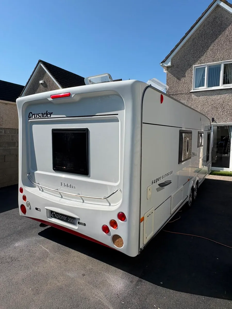 Elddis crusader high end 4 berth fix bed caravan - Image 4