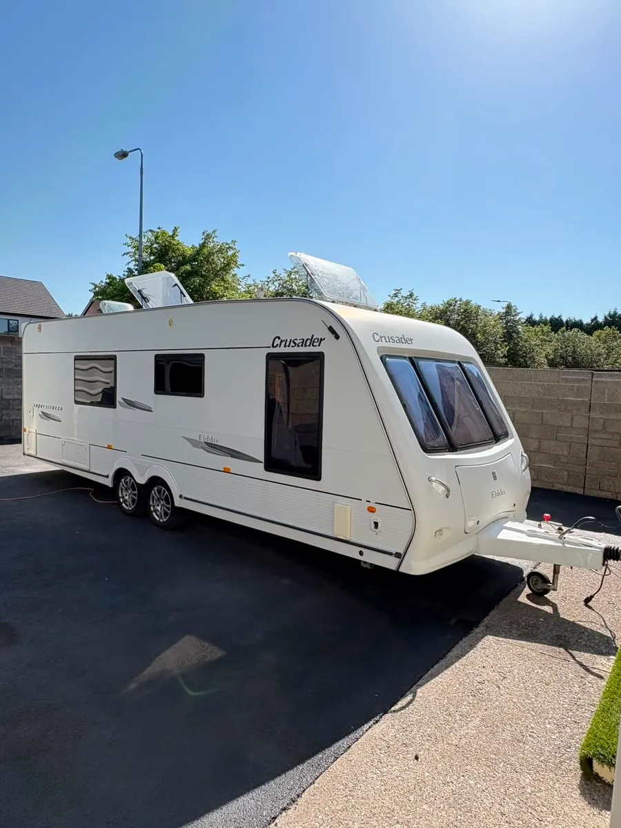 Elddis crusader high end 4 berth fix bed caravan - Image 3