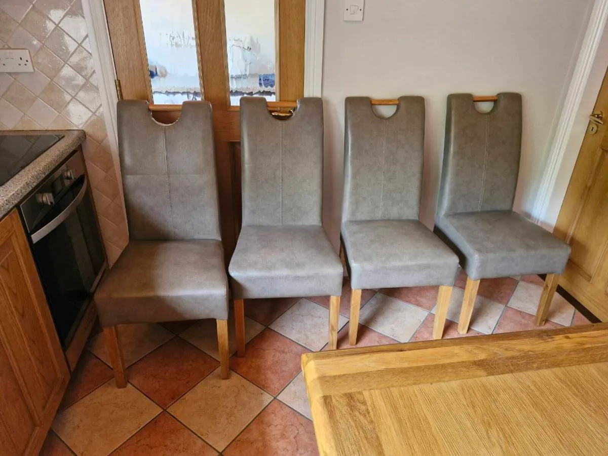 Oak Table & 4 grey leather chairs - Image 2