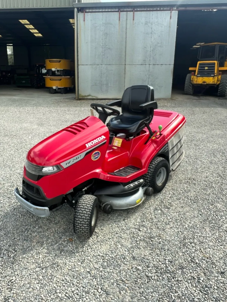 HONDA HF2417 RIDE ON MOWER - Image 2
