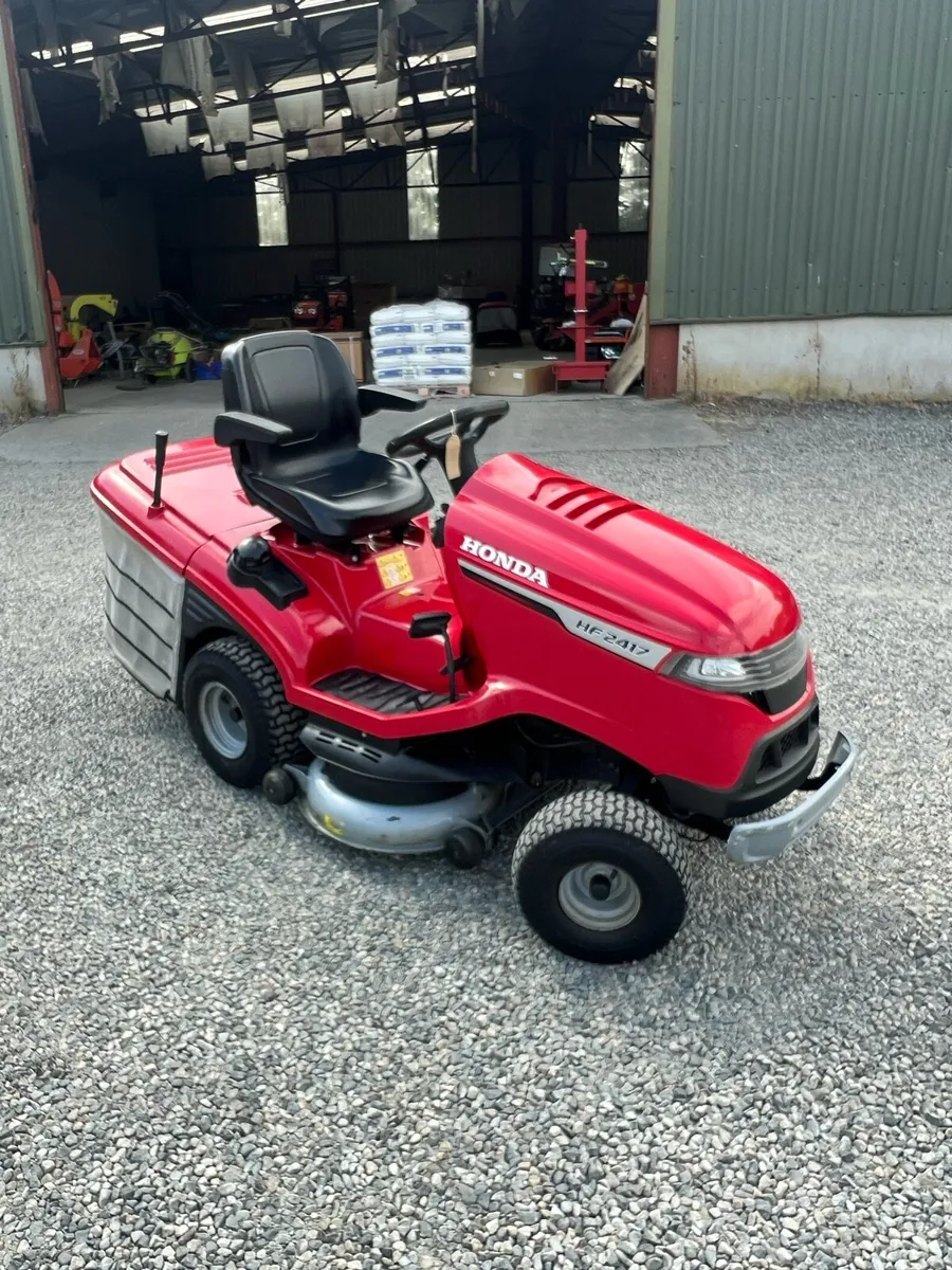 HONDA HF2417 RIDE ON MOWER - Image 4