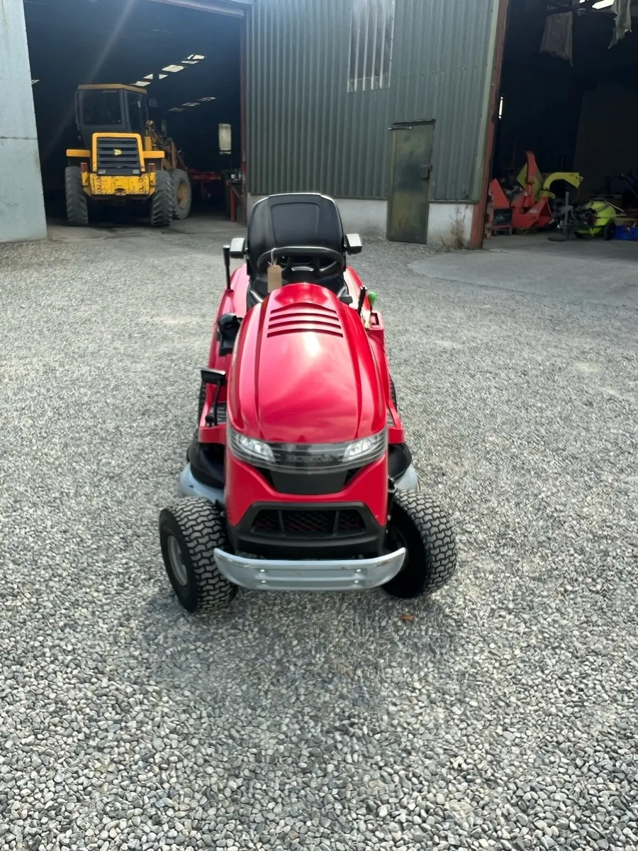 HONDA HF2417 RIDE ON MOWER - Image 3