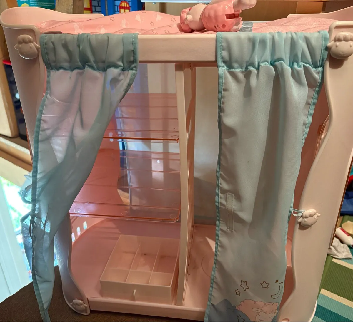 Dolls wardrobe and bed all in one - Image 2