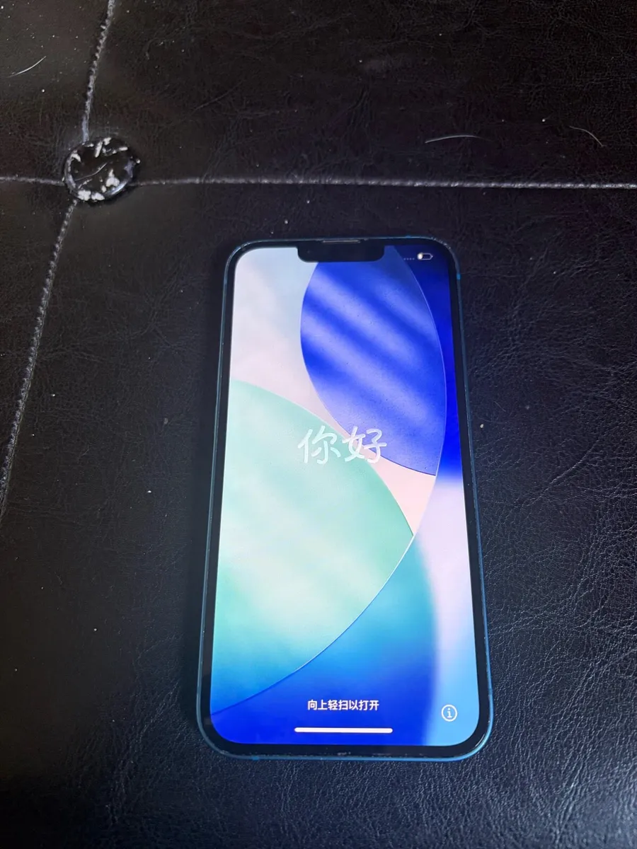 iPhone 13 - Image 1