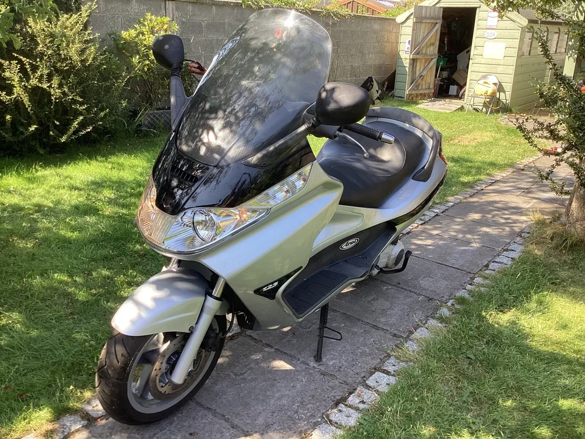 2007 piaggio x8 125cc moped - Image 2