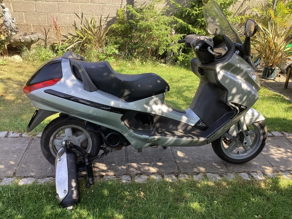 2007 piaggio x8 125cc moped - Image 3